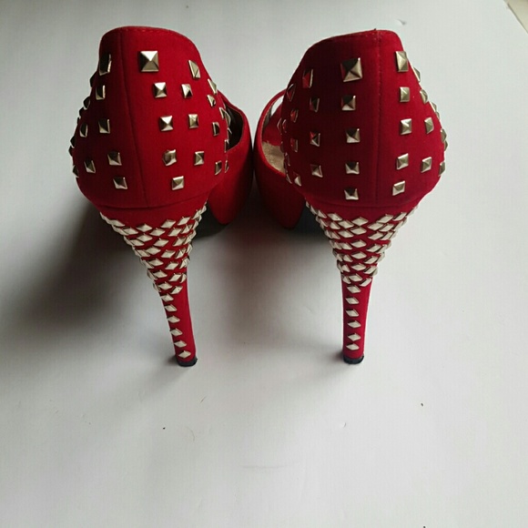 Dots, red open toe pumps.Size- - Picture 2 of 8